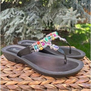 Rainbow Jeweled Thong Toe Post 1.5” Wedge Flip Flop Sandals.  Size 8
